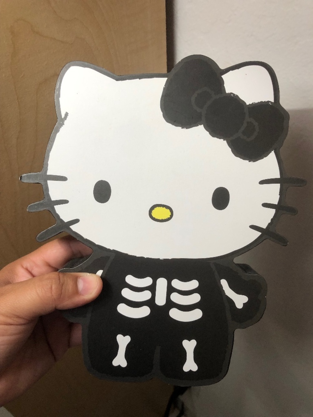 HELLO KITTY SKELETON ART DECOR